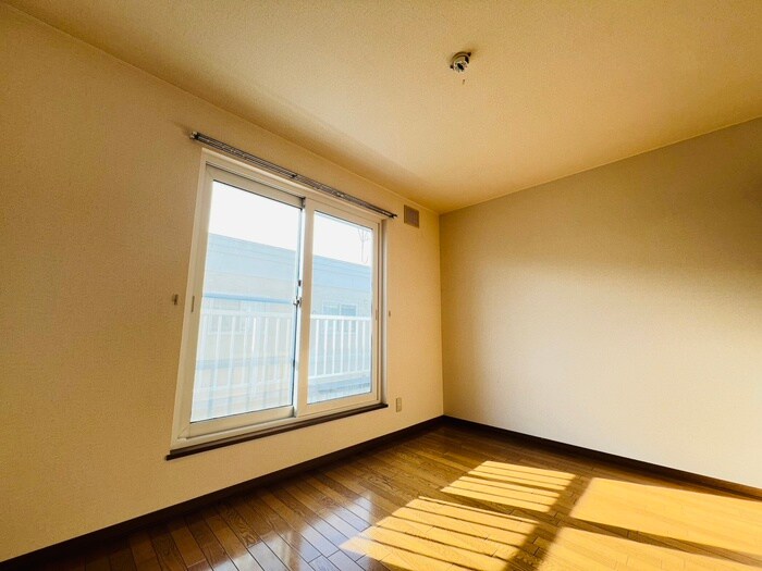 物件内観写真21　(居室)