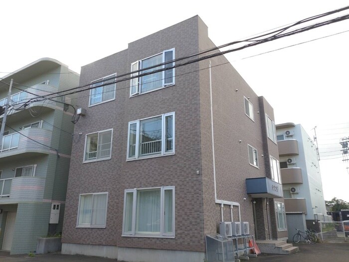 物件外観写真2　(外観写真)