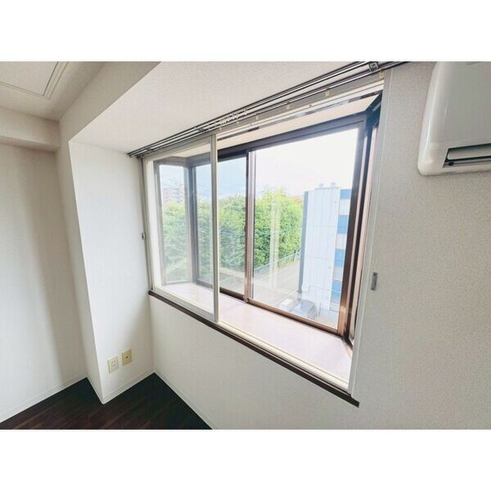 物件内観写真6　(居室)