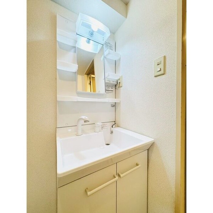 物件内観写真11　(洗面)