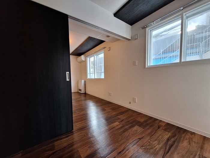 物件内観写真10　(居室)