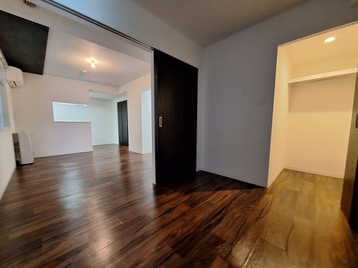 物件内観写真10　(居室)