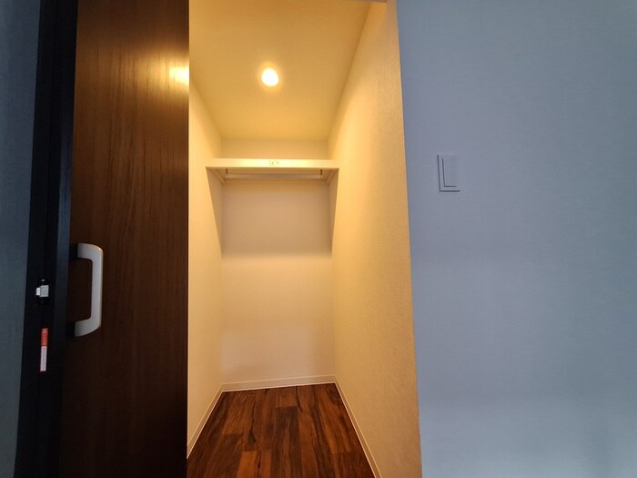 物件内観写真11　(収納)