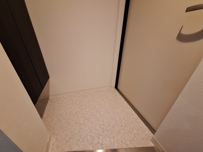 物件内観写真17　(玄関)