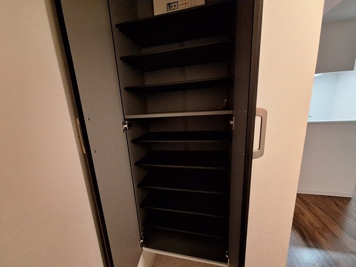 物件内観写真18　(靴箱)