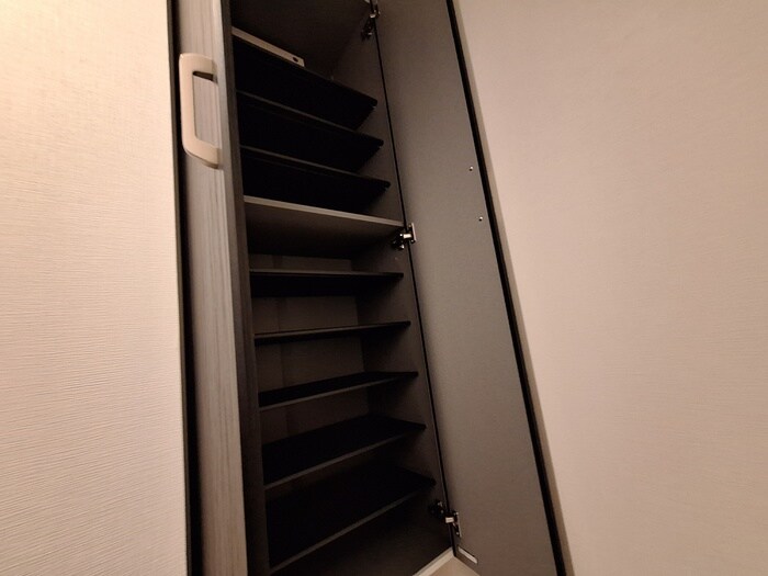 物件内観写真18　(靴箱)
