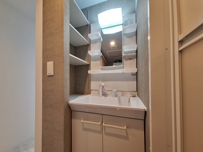 物件内観写真13　(洗面)