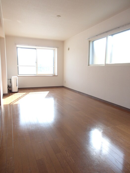 物件内観写真4　(居室)