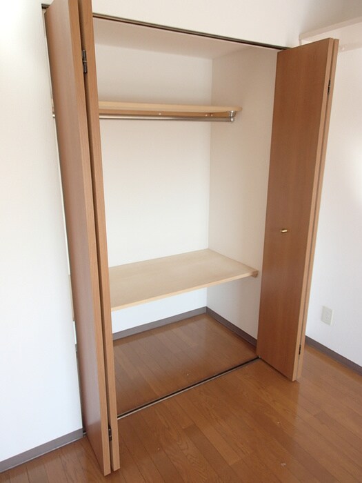 物件内観写真8　(収納)