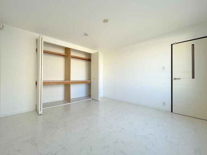 物件内観写真11　(居室)