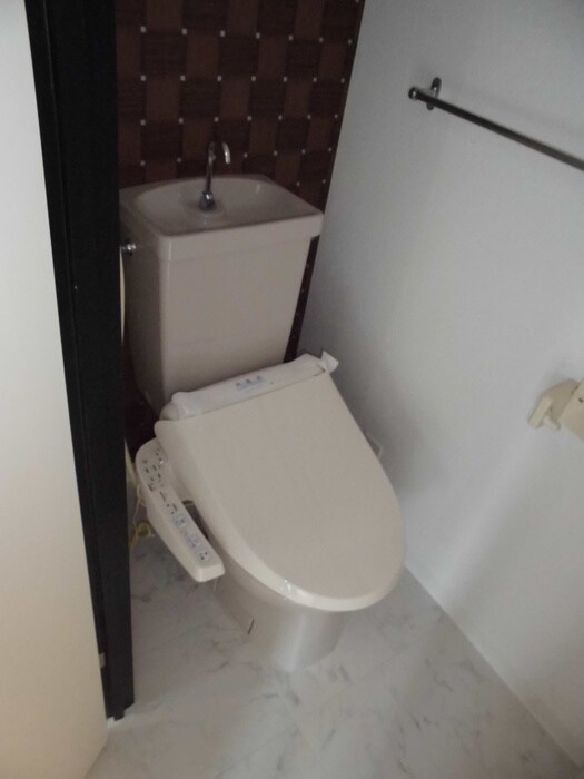 物件内観写真15　(トイレ)