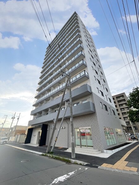 クリスタルガーデン栄町外観写真