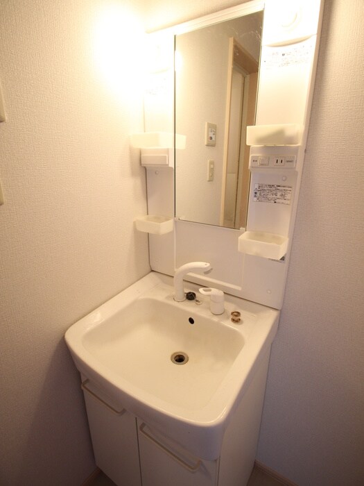 物件内観写真9　(洗面)