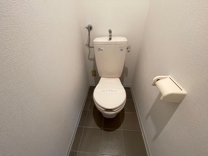 物件内観写真15　(トイレ)