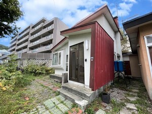 宮の森２条１６丁目貸家外観写真