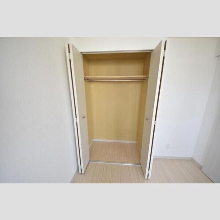 物件内観写真10　(収納)