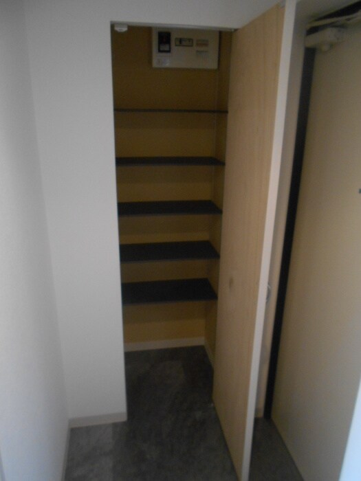 物件内観写真15　(靴箱)