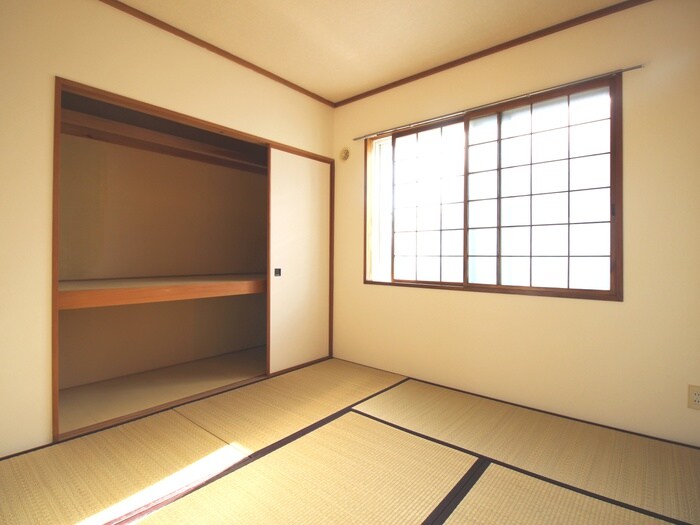 物件内観写真10　(居室)