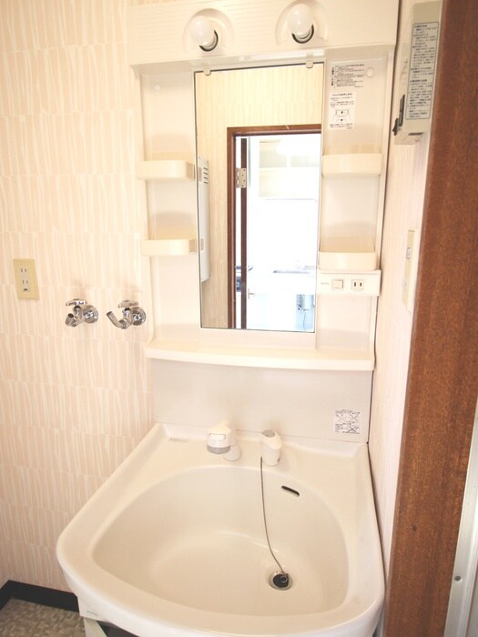 物件内観写真15　(洗面)