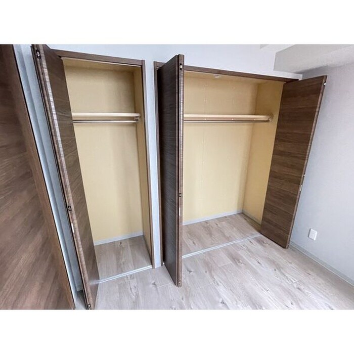 物件内観写真5　(収納)