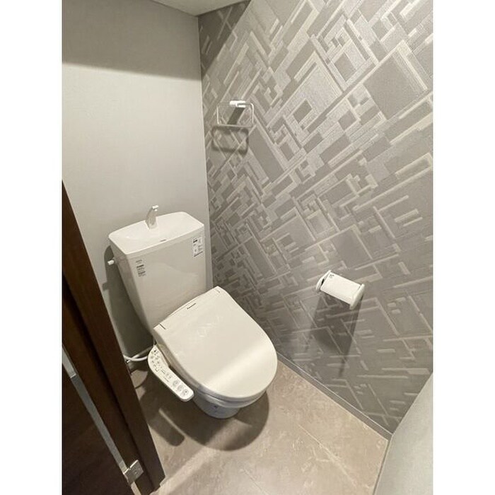 物件内観写真8　(トイレ)