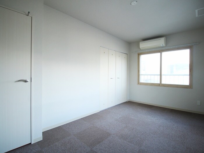 物件内観写真10　(居室)
