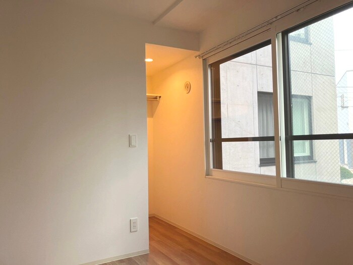 物件内観写真15　(居室)