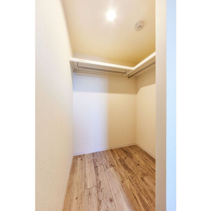 物件内観写真10　(収納)