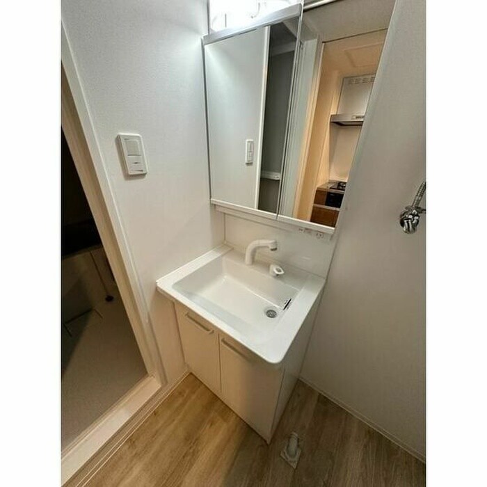 物件内観写真10　(洗面)