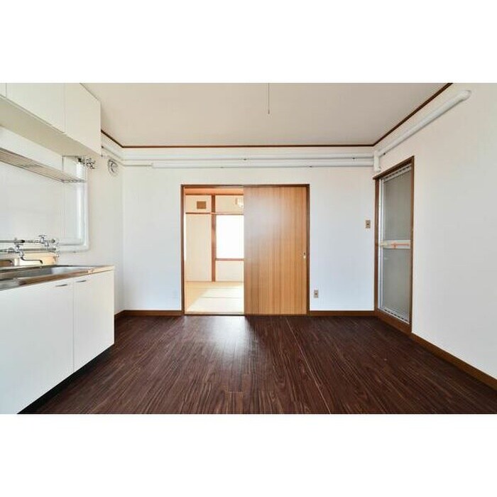 物件内観写真8　(居室)