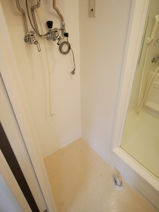 物件内観写真18　(洗濯機置場)