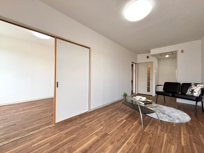 物件内観写真5　(居室)