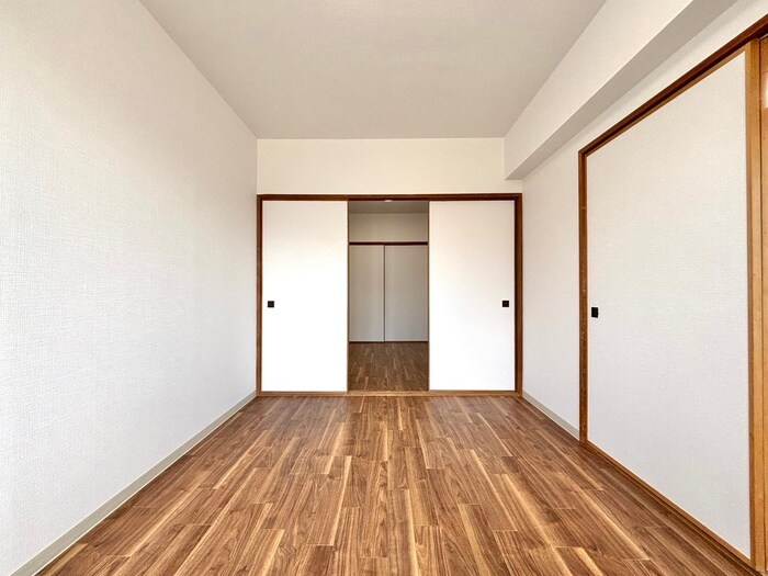 物件内観写真9　(居室)