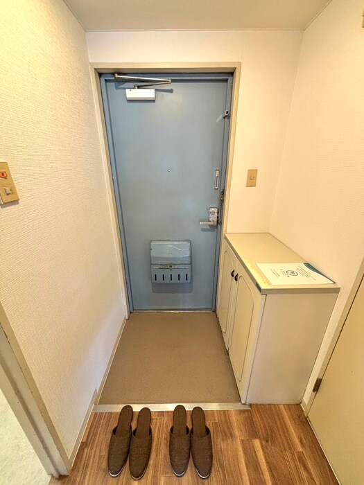 物件内観写真15　(玄関)