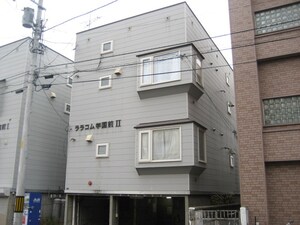 ララコム学園前２外観写真