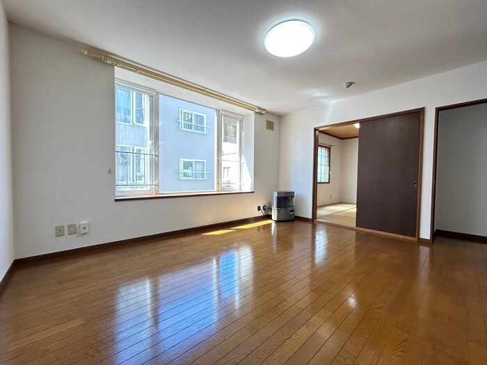 物件内観写真8　(居室)