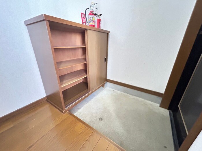 物件内観写真15　(玄関)