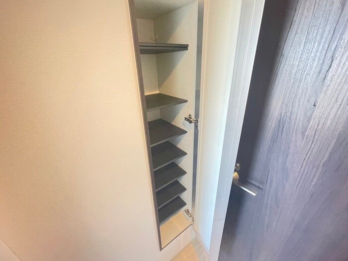 物件内観写真13　(靴箱)