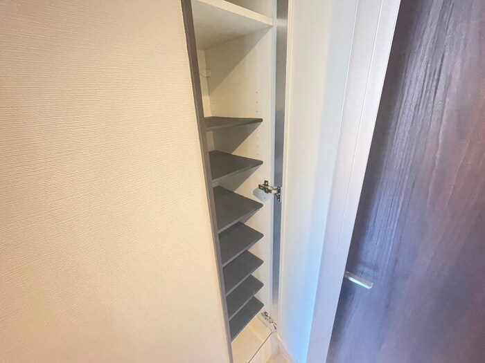 物件内観写真14　(靴箱)