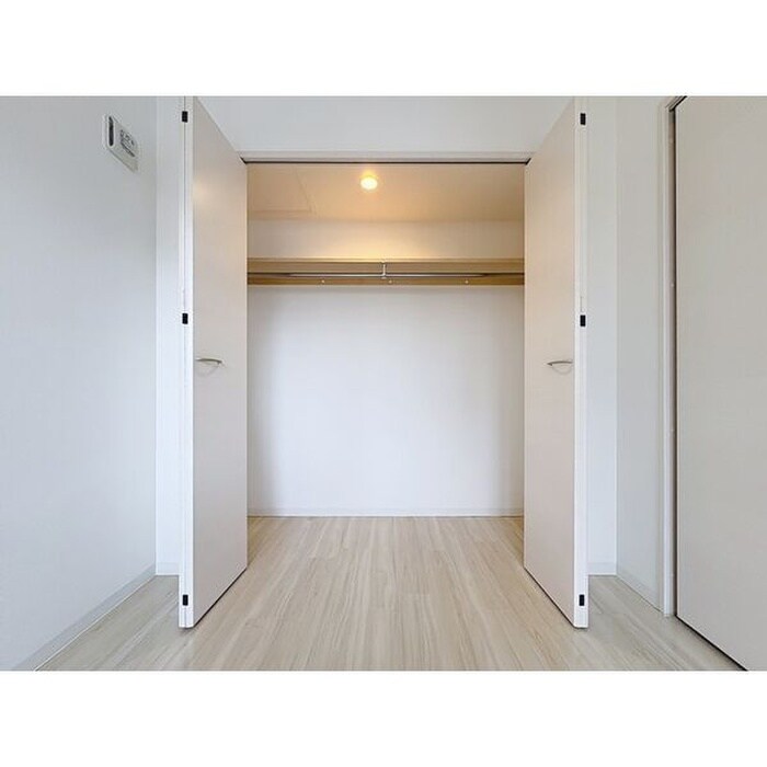 物件内観写真8　(収納)