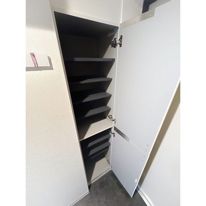 物件内観写真14　(靴箱)