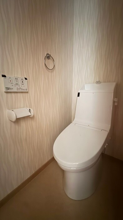 物件内観写真15　(トイレ)