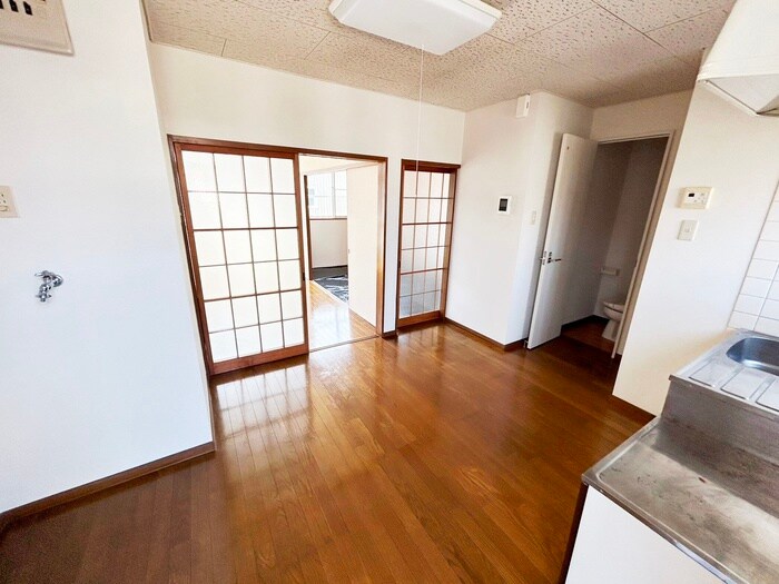 物件内観写真9　(居室)