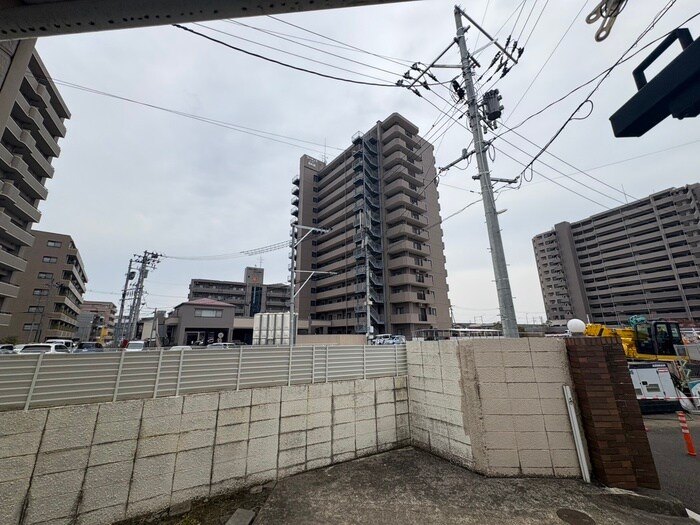 物件内観写真20　(室内からの展望)