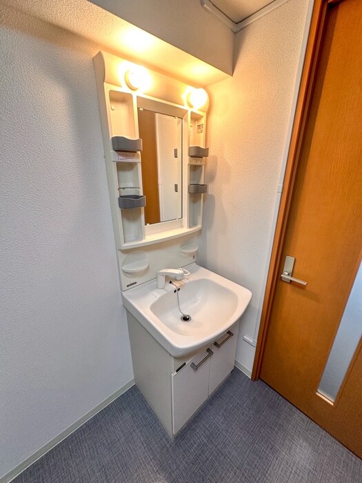 物件内観写真13　(洗面)