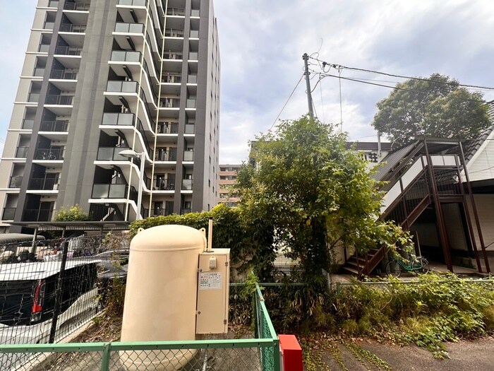 物件内観写真22　(室内からの展望)