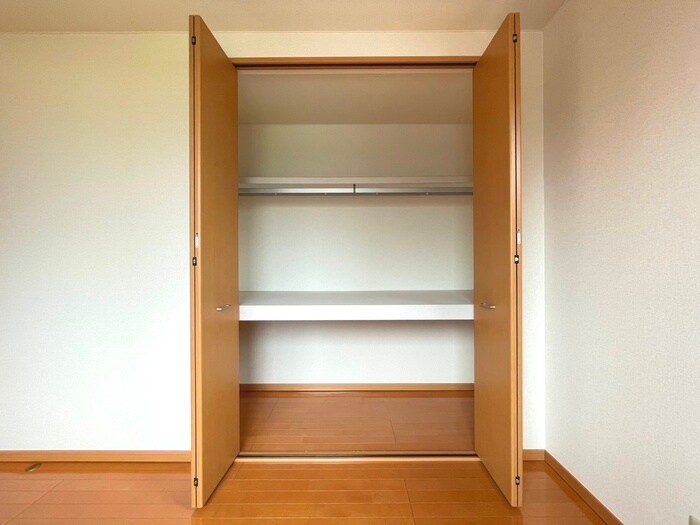 物件内観写真10　(収納)