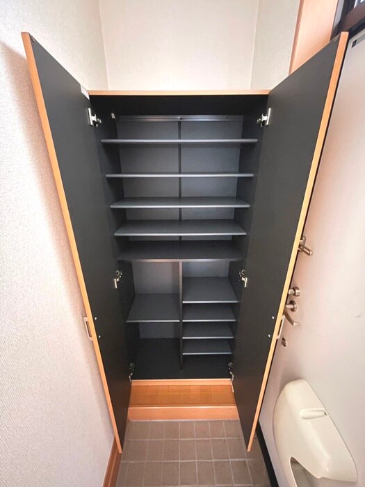 物件内観写真18　(靴箱)