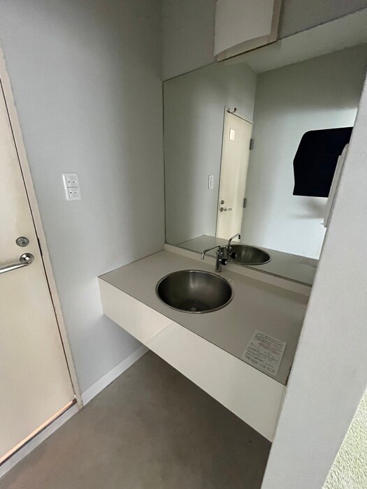 物件内観写真11　(洗面)