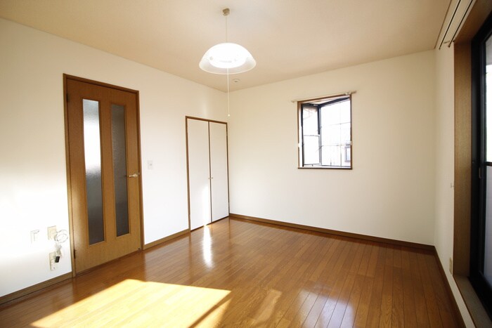 物件内観写真10　(居室)